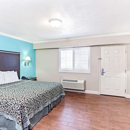 Cabana Inn & Suites Long Beach Bagian luar foto